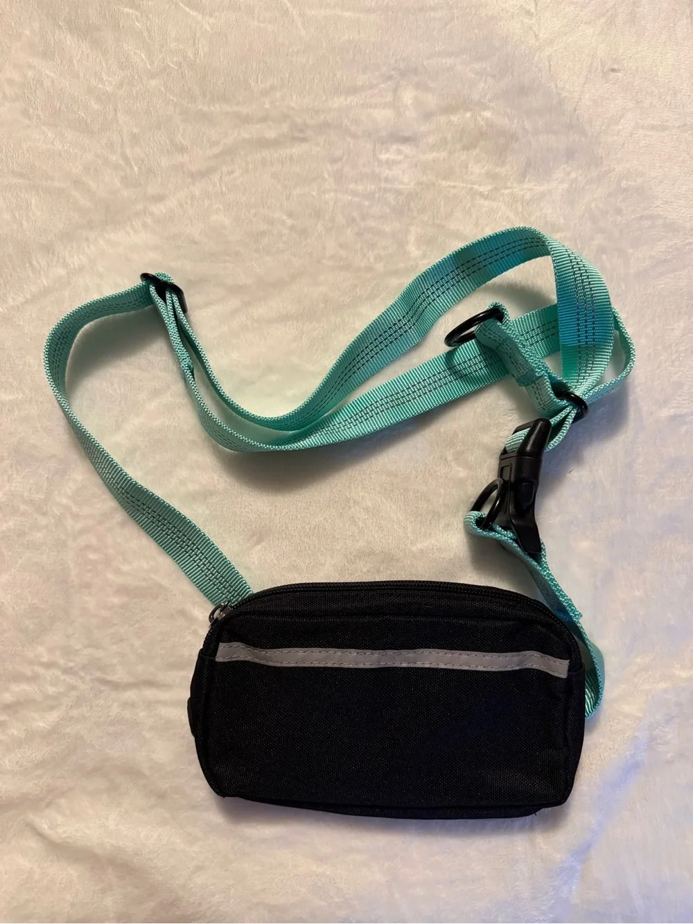 Hands Free Dog Leash with Zipper Pouch, Dual Padded Handles